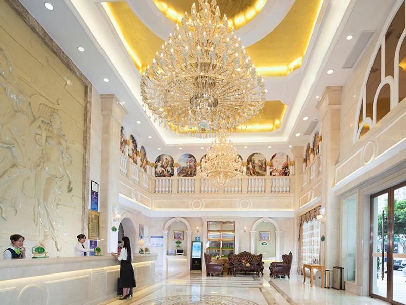 Vienna Classic Hotel Ganzhou Meilin Екстериор снимка