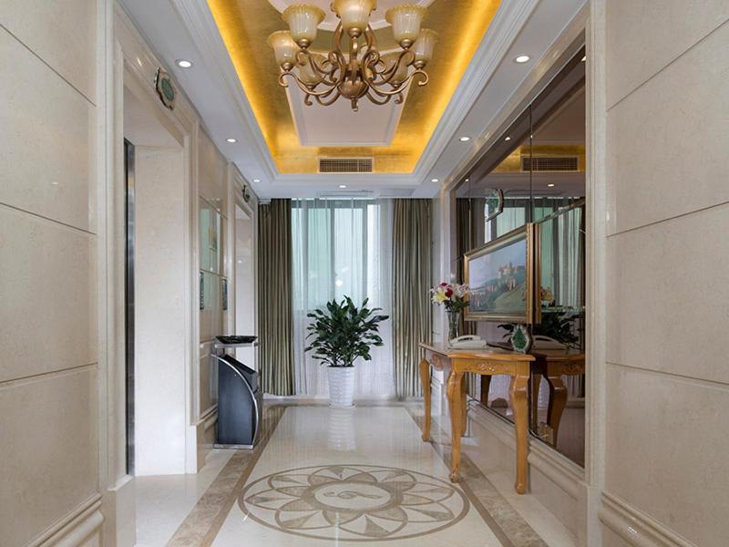 Vienna Classic Hotel Ganzhou Meilin Екстериор снимка